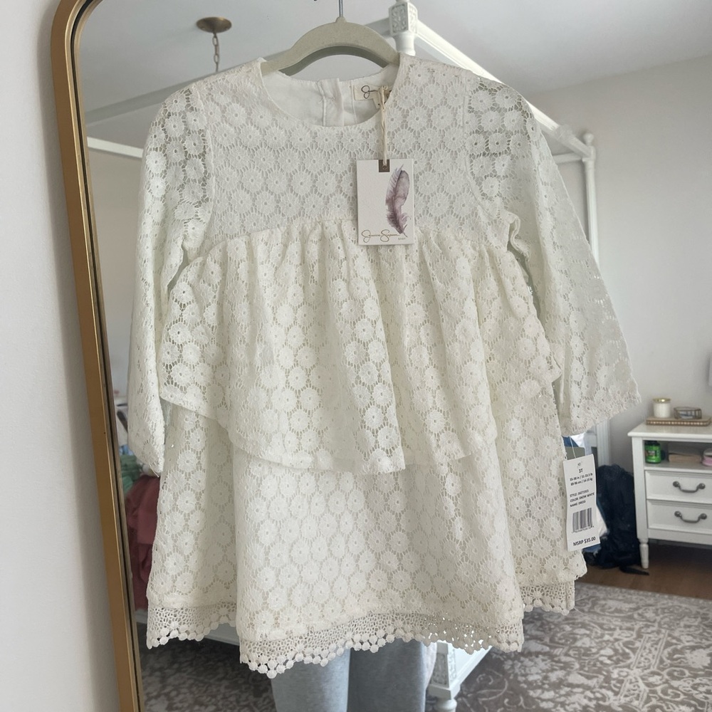 White dress brand new without tag tag